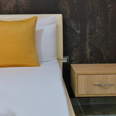 Adi-vera Apartamento Sarandë