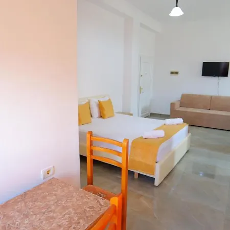Adi-vera Appartement *