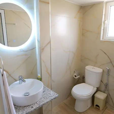 Adi-vera Appartement *