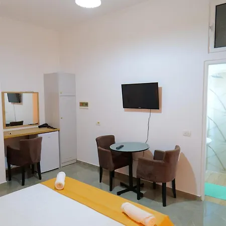 Adi-vera Apartamento Sarandë