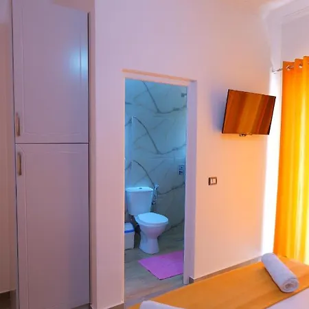 Adi-vera Sarandë