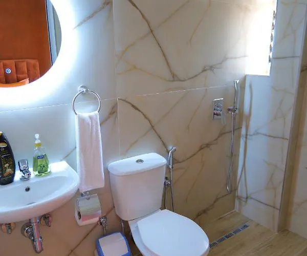 Adi-vera Appartamento *